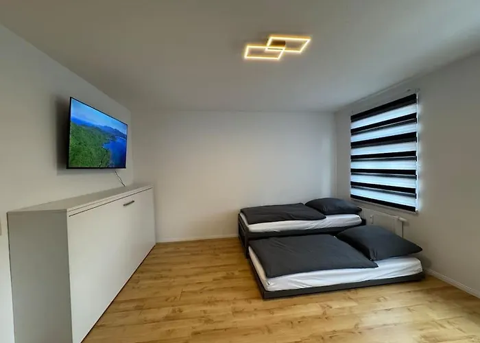 Große Mit Xxl-balkon In Mitte * Schwerin (Mecklenburg-Vorpommern)