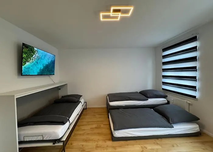 Große Mit Xxl-balkon In Mitte Apartment